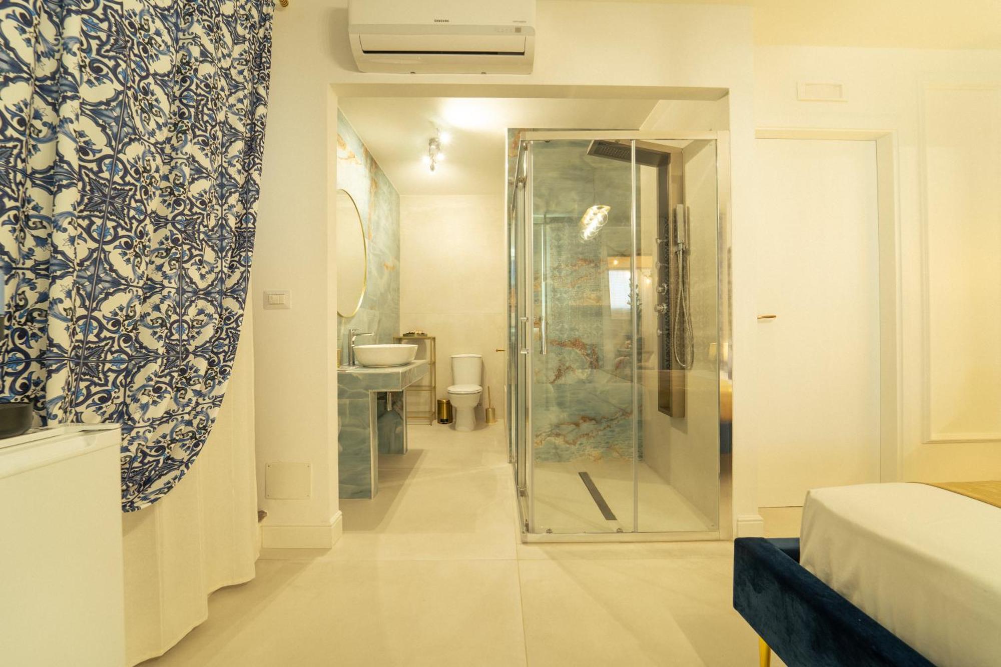 Johnny'S Suites Taormina Beach Bay Εξωτερικό φωτογραφία