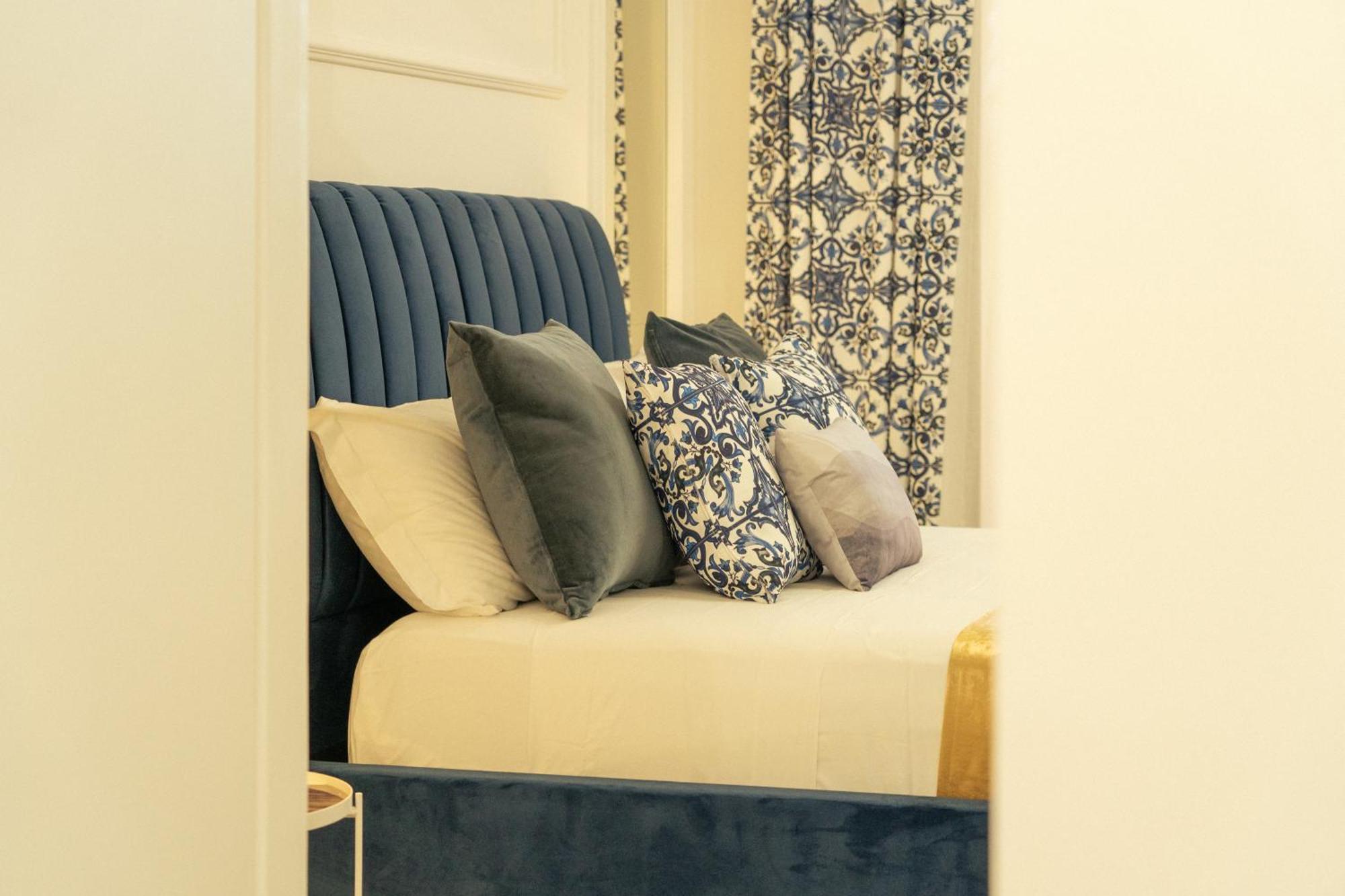 Johnny'S Suites Taormina Beach Bay Εξωτερικό φωτογραφία