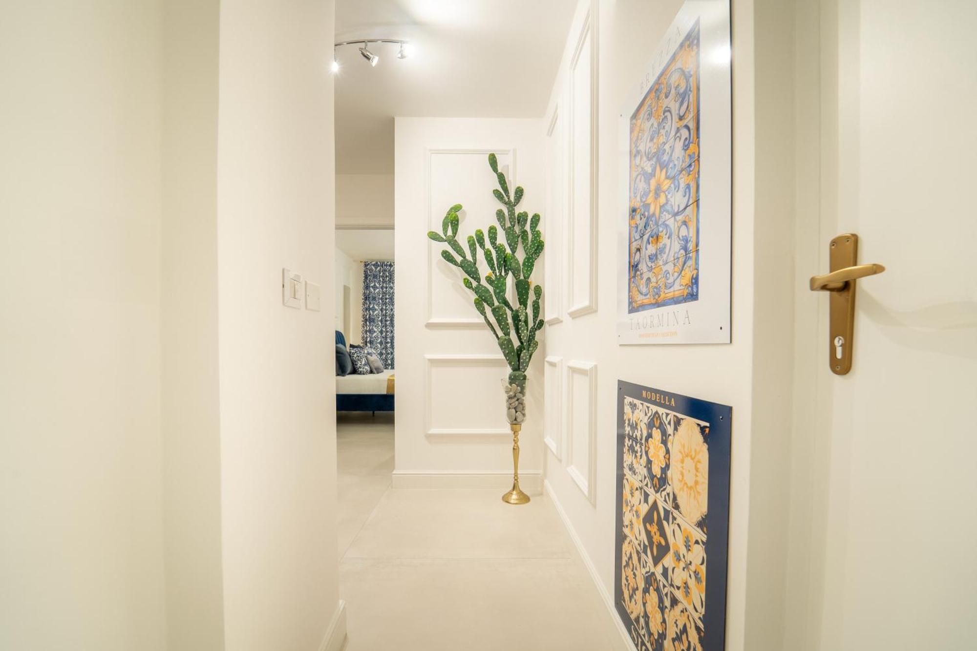 Johnny'S Suites Taormina Beach Bay Εξωτερικό φωτογραφία