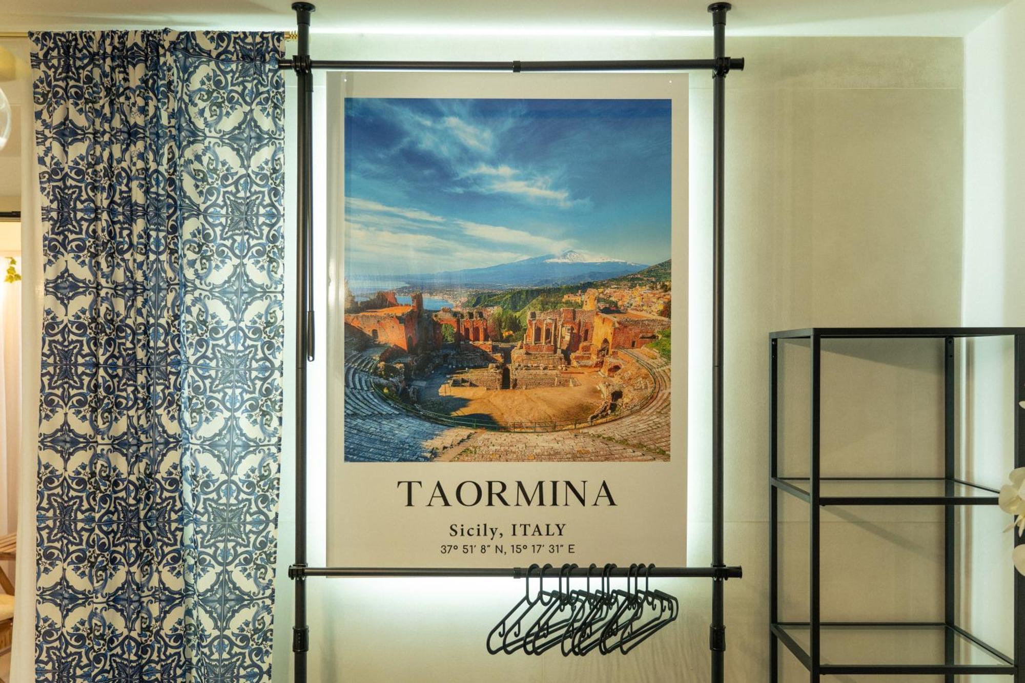 Johnny'S Suites Taormina Beach Bay Εξωτερικό φωτογραφία