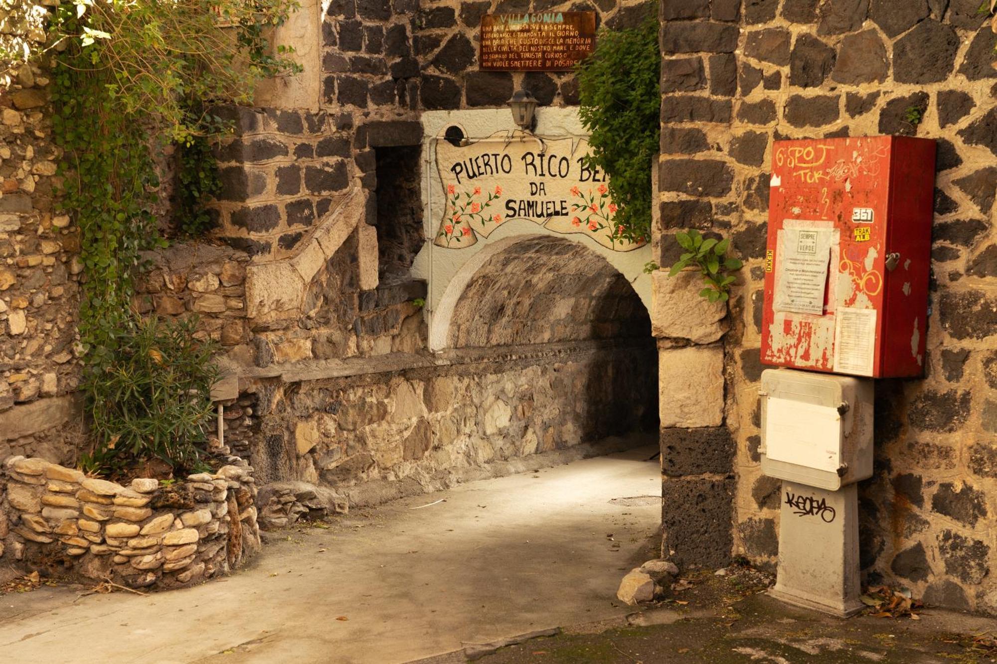 Johnny'S Suites Taormina Beach Bay Εξωτερικό φωτογραφία